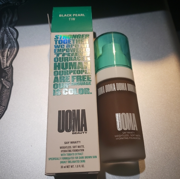 Uoma Beauty Say What matte foundation in T1W Black Pearl - Picture 2 of 2